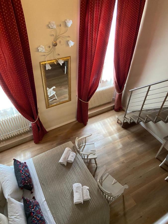 Soggiorno Alessandra Firenze Bagian luar foto